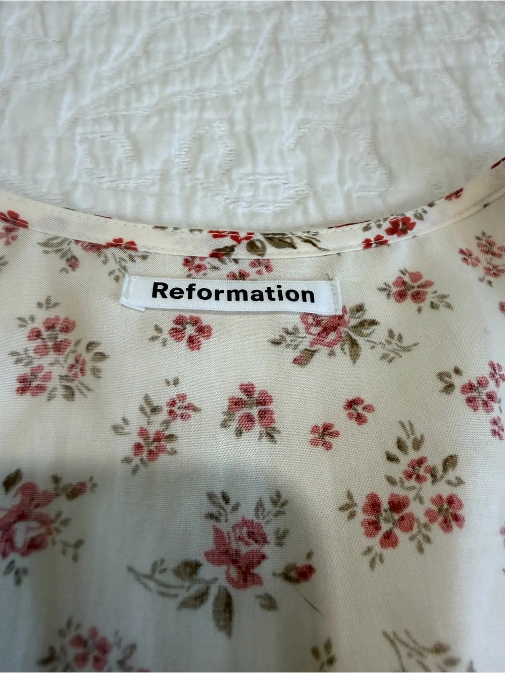 Reformation Floral Button Front Peplum Blouse Size 0 Cream Red Cottagecore